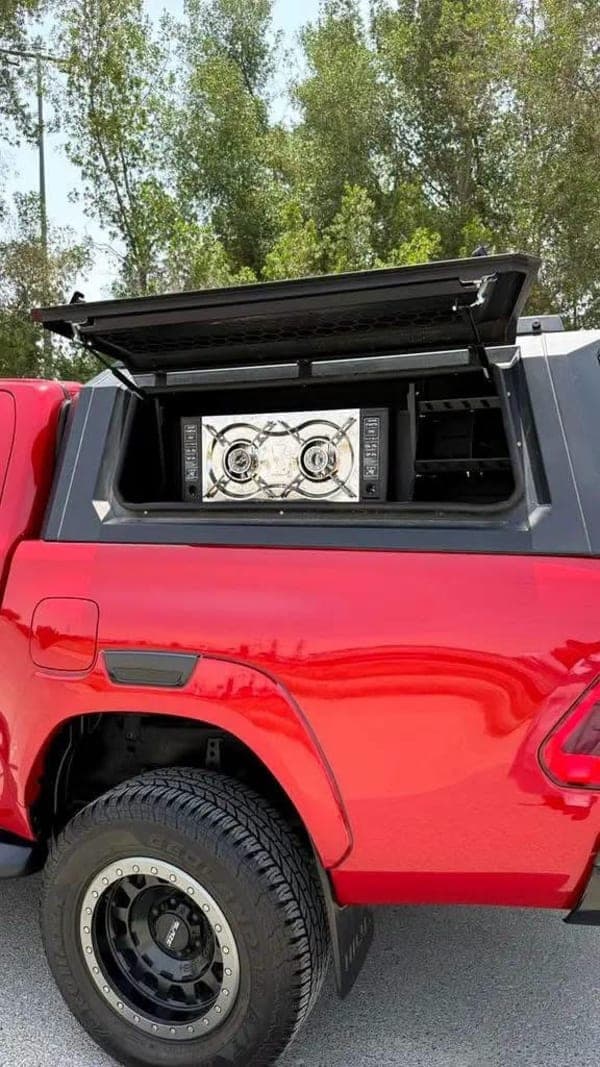 TOYOTA HILUX GR - Image 9