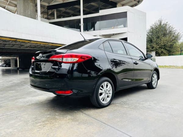 TOYOTA YARIS 2021 - Image 7