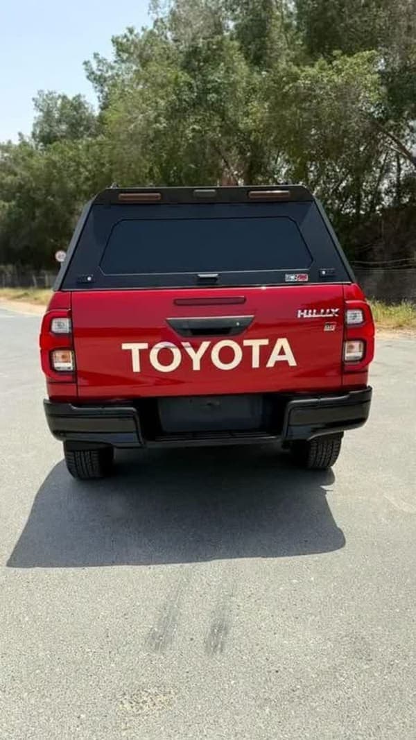 TOYOTA HILUX GR - Image 8