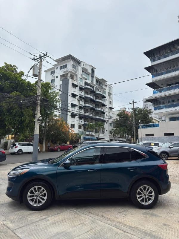 FORD ESCAPE SE 2020 - Image 2