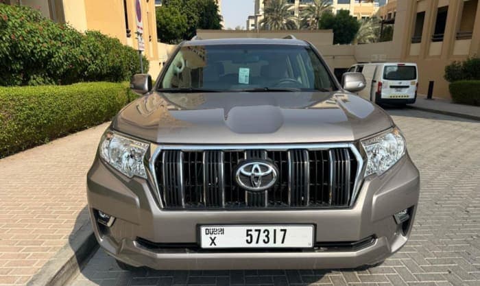 TOYOTA PRADO 2023