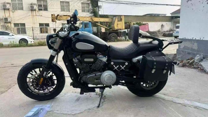 MOTO JINJILA 300